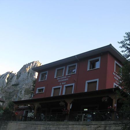 Hostal El Duje Tielve Kültér fotó