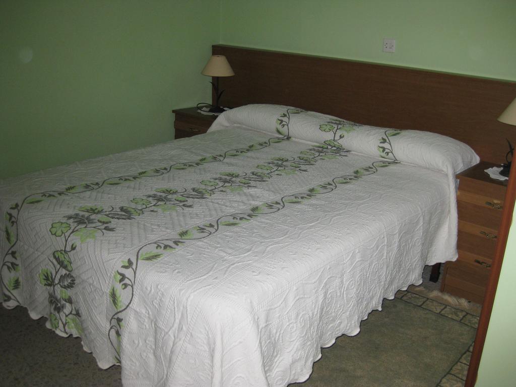 Hostal El Duje Tielve Kültér fotó