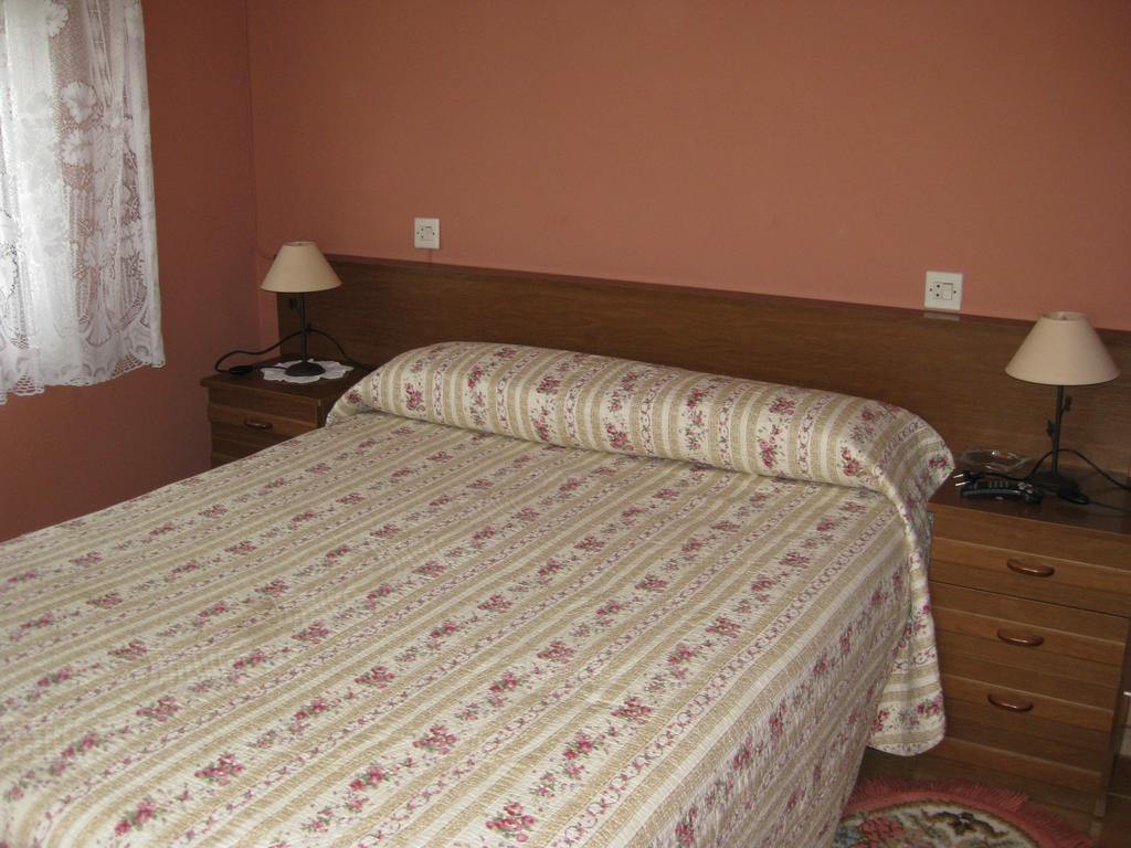 Hostal El Duje Tielve Kültér fotó